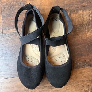SO brand ballet flats